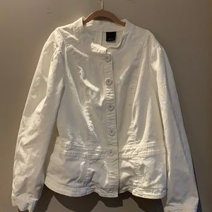 Torrid women’s size 3 white jacket